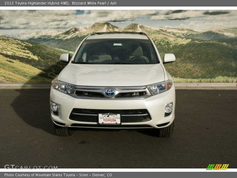 Blizzard White Pearl / Ash 2013 Toyota Highlander Hybrid 4WD