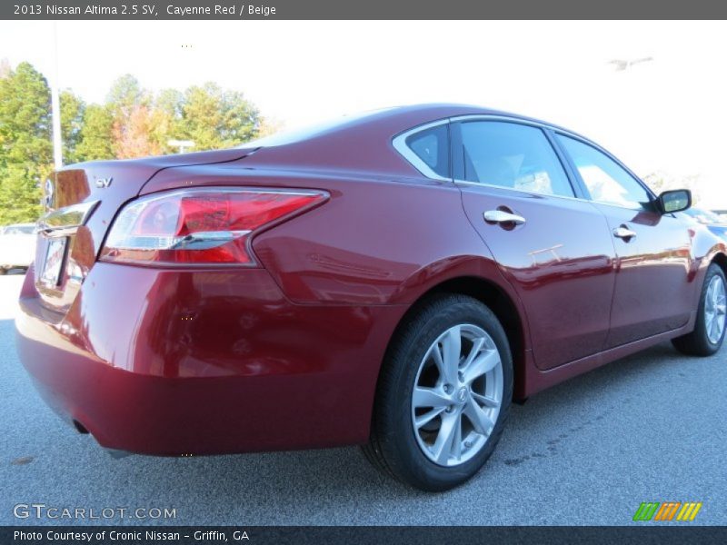 Cayenne Red / Beige 2013 Nissan Altima 2.5 SV