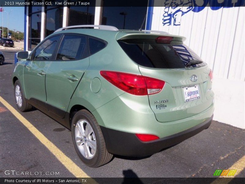 Kiwi Green / Taupe 2013 Hyundai Tucson GLS