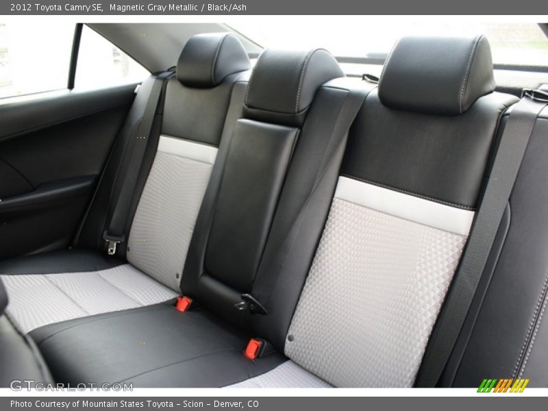 Magnetic Gray Metallic / Black/Ash 2012 Toyota Camry SE