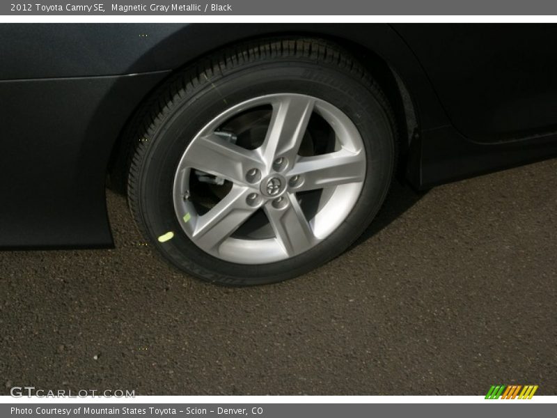 Magnetic Gray Metallic / Black 2012 Toyota Camry SE