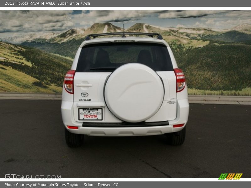 Super White / Ash 2012 Toyota RAV4 I4 4WD