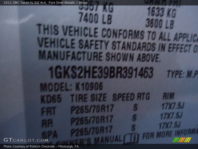 Pure Silver Metallic / Ebony 2011 GMC Yukon XL SLE 4x4