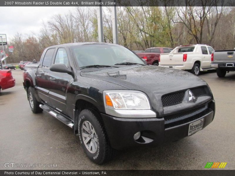 Front 3/4 View of 2007 Raider LS Double Cab 4x4