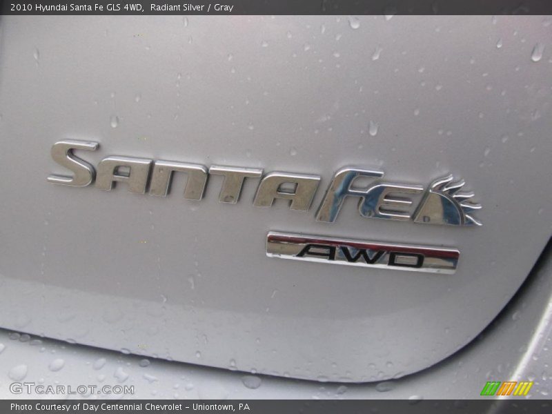 Radiant Silver / Gray 2010 Hyundai Santa Fe GLS 4WD