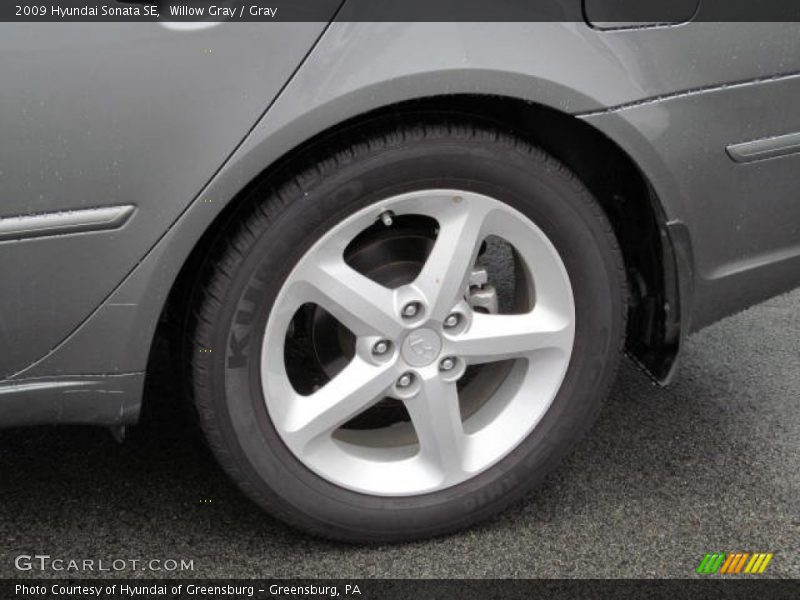 Willow Gray / Gray 2009 Hyundai Sonata SE