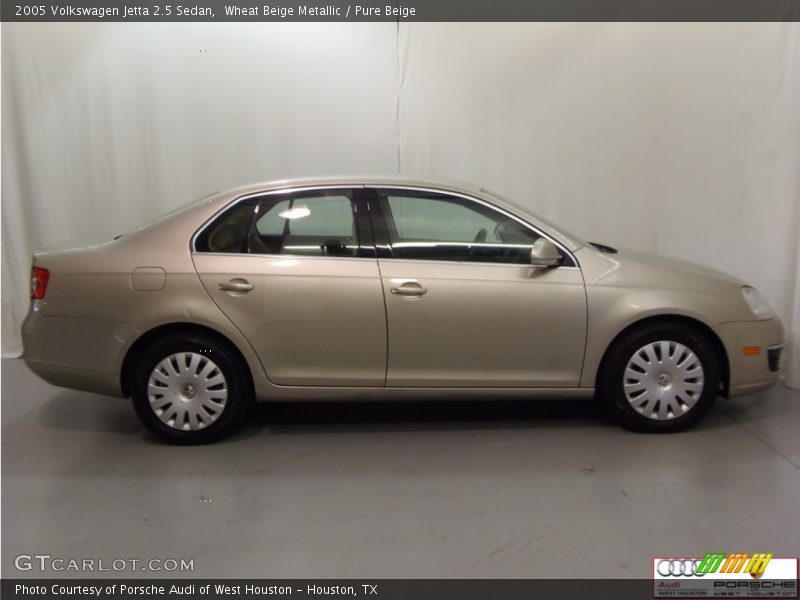 Wheat Beige Metallic / Pure Beige 2005 Volkswagen Jetta 2.5 Sedan