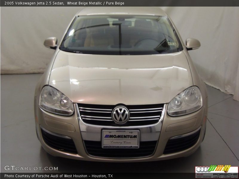 Wheat Beige Metallic / Pure Beige 2005 Volkswagen Jetta 2.5 Sedan