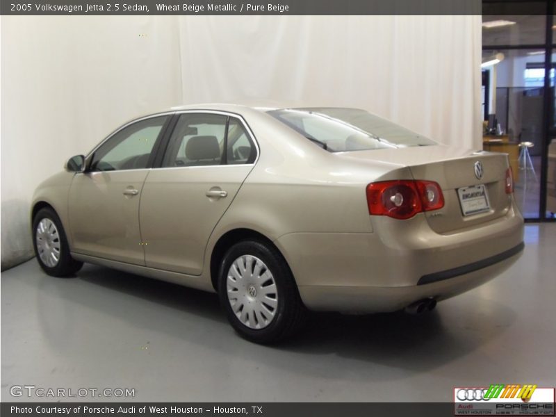 Wheat Beige Metallic / Pure Beige 2005 Volkswagen Jetta 2.5 Sedan