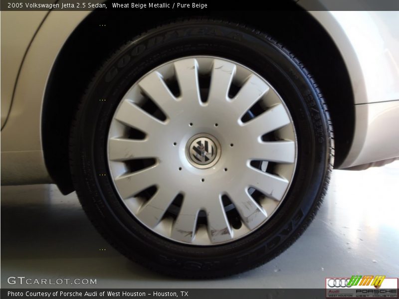 Wheat Beige Metallic / Pure Beige 2005 Volkswagen Jetta 2.5 Sedan