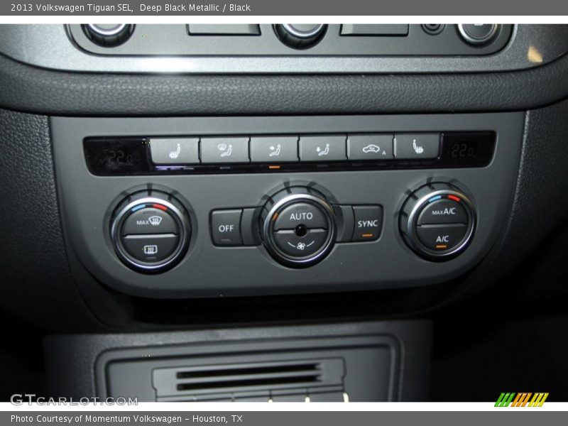 Deep Black Metallic / Black 2013 Volkswagen Tiguan SEL