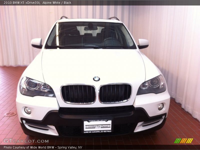 Alpine White / Black 2010 BMW X5 xDrive30i