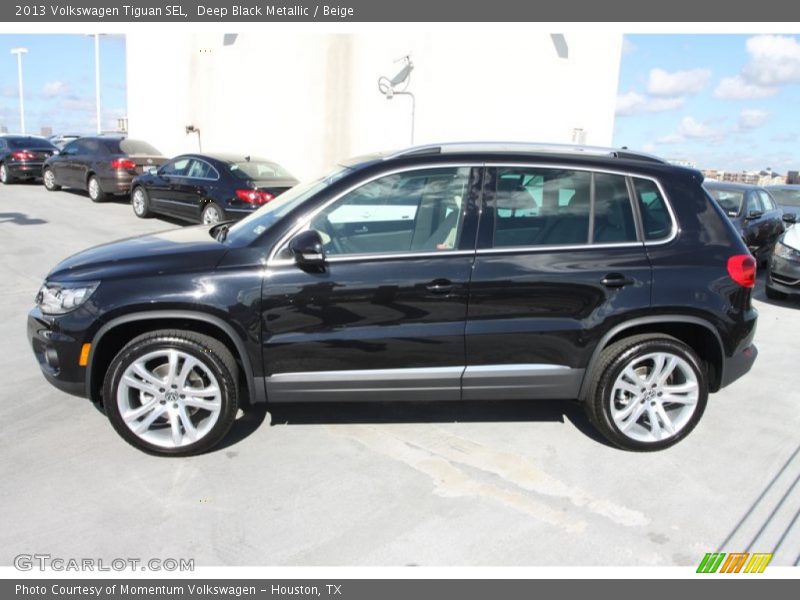 Deep Black Metallic / Beige 2013 Volkswagen Tiguan SEL