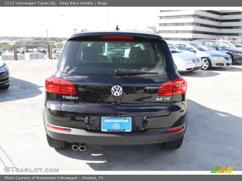 Deep Black Metallic / Beige 2013 Volkswagen Tiguan SEL