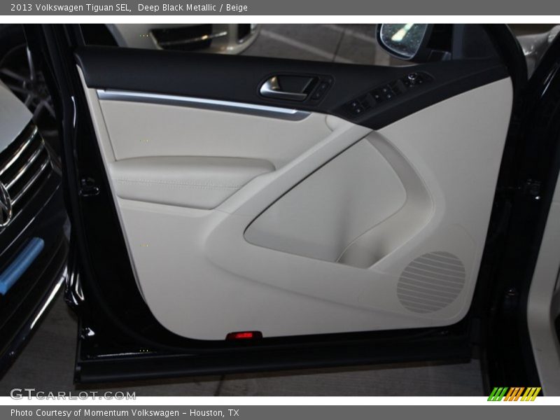 Deep Black Metallic / Beige 2013 Volkswagen Tiguan SEL