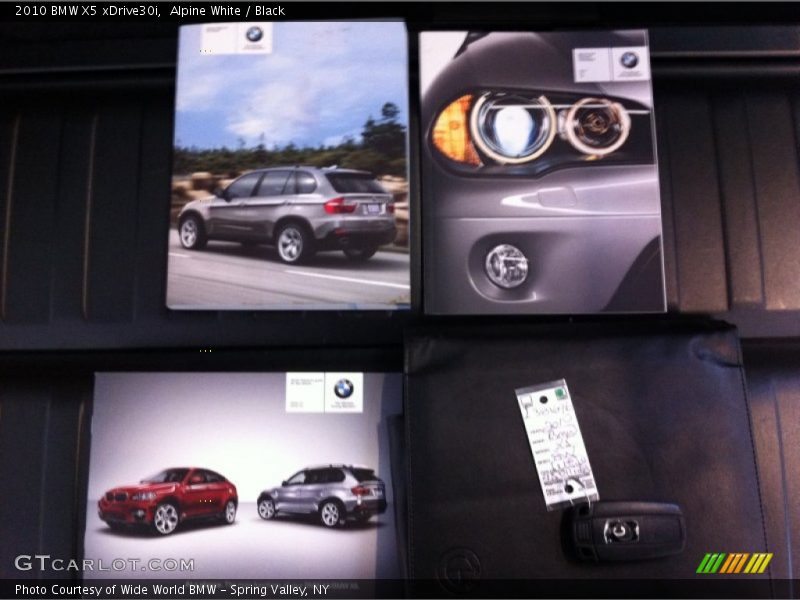 Alpine White / Black 2010 BMW X5 xDrive30i