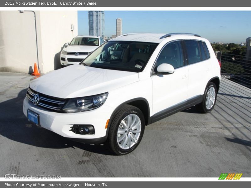 Candy White / Beige 2013 Volkswagen Tiguan SE