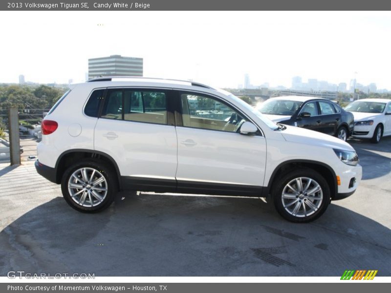 Candy White / Beige 2013 Volkswagen Tiguan SE