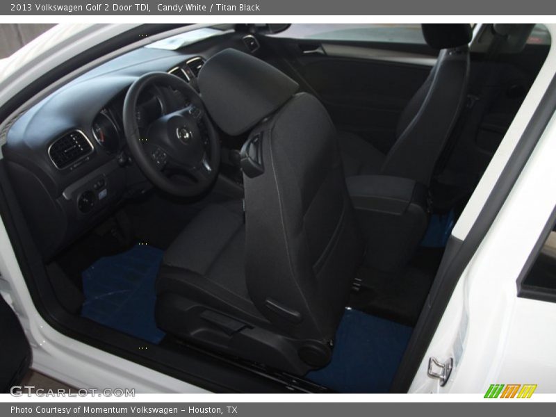 Candy White / Titan Black 2013 Volkswagen Golf 2 Door TDI