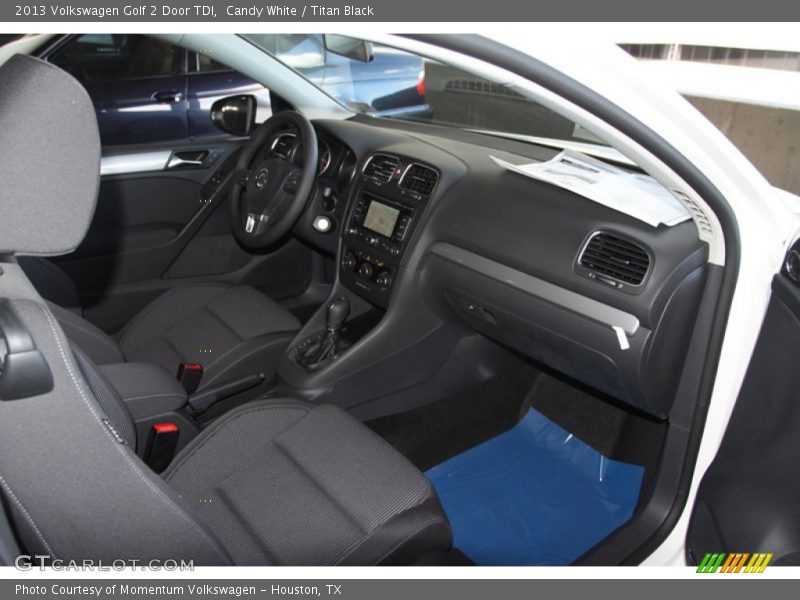 Candy White / Titan Black 2013 Volkswagen Golf 2 Door TDI