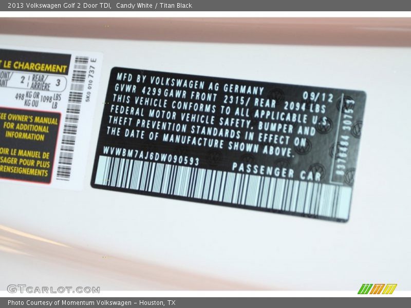 Candy White / Titan Black 2013 Volkswagen Golf 2 Door TDI