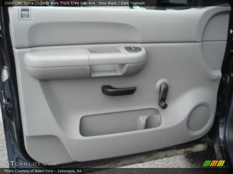 Door Panel of 2009 Sierra 2500HD Work Truck Crew Cab 4x4