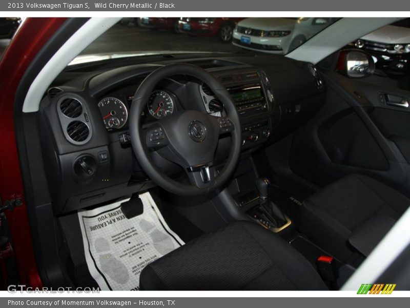 Wild Cherry Metallic / Black 2013 Volkswagen Tiguan S