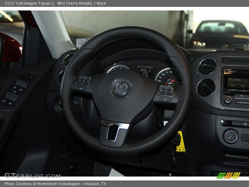 Wild Cherry Metallic / Black 2013 Volkswagen Tiguan S