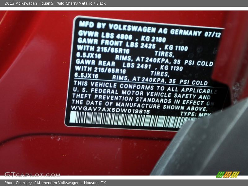 Wild Cherry Metallic / Black 2013 Volkswagen Tiguan S