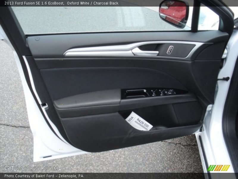 Door Panel of 2013 Fusion SE 1.6 EcoBoost