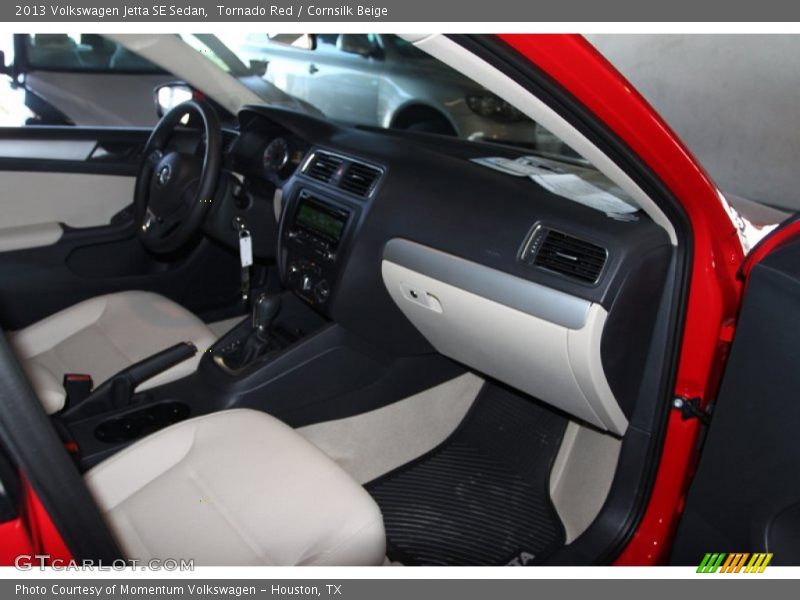 Tornado Red / Cornsilk Beige 2013 Volkswagen Jetta SE Sedan