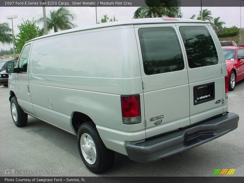 Silver Metallic / Medium Flint Grey 2007 Ford E Series Van E150 Cargo