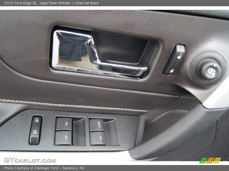 Ingot Silver Metallic / Charcoal Black 2013 Ford Edge SE