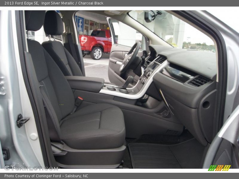 Ingot Silver Metallic / Charcoal Black 2013 Ford Edge SE