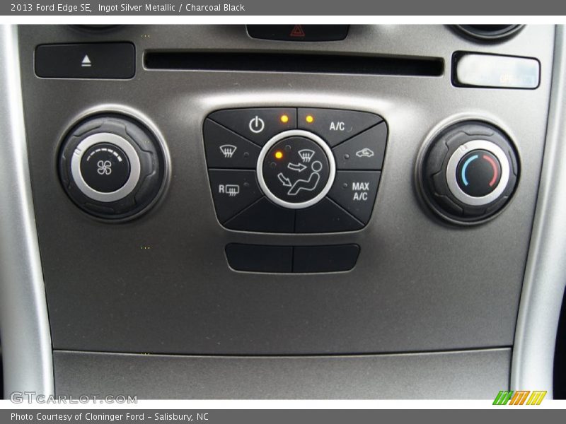 Ingot Silver Metallic / Charcoal Black 2013 Ford Edge SE