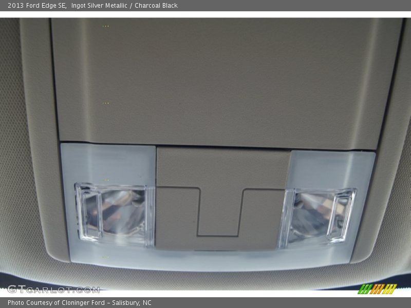 Ingot Silver Metallic / Charcoal Black 2013 Ford Edge SE