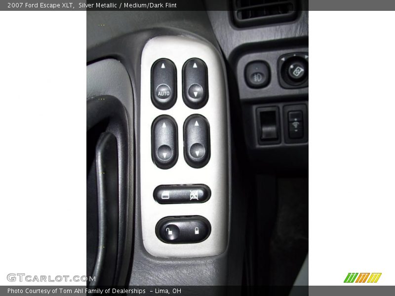 Silver Metallic / Medium/Dark Flint 2007 Ford Escape XLT