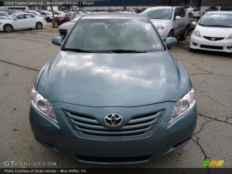 Aloe Green Metallic / Bisque 2009 Toyota Camry LE