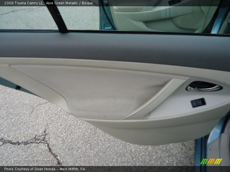 Aloe Green Metallic / Bisque 2009 Toyota Camry LE