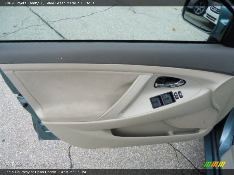 Aloe Green Metallic / Bisque 2009 Toyota Camry LE