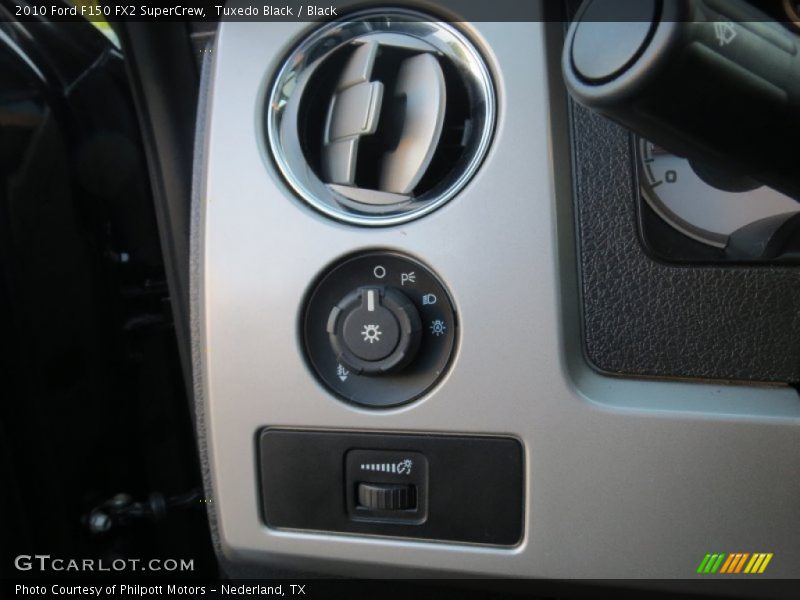 Tuxedo Black / Black 2010 Ford F150 FX2 SuperCrew