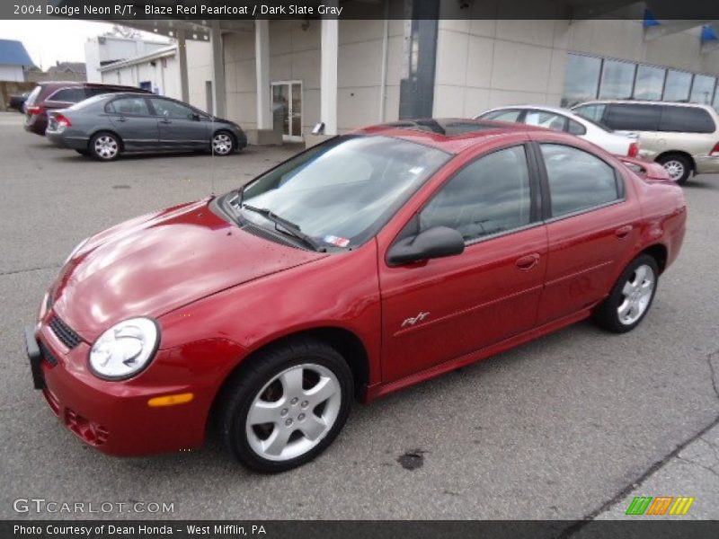 Front 3/4 View of 2004 Neon R/T