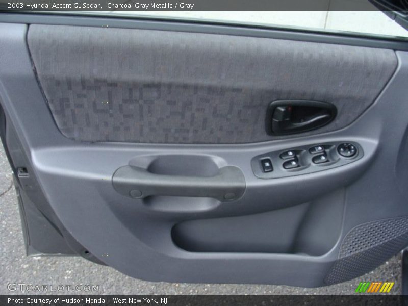 Charcoal Gray Metallic / Gray 2003 Hyundai Accent GL Sedan