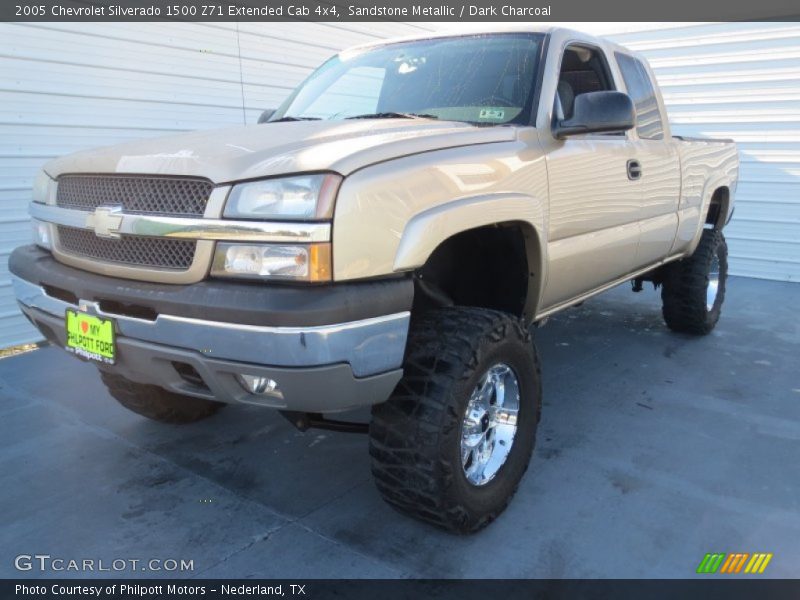 Sandstone Metallic / Dark Charcoal 2005 Chevrolet Silverado 1500 Z71 Extended Cab 4x4