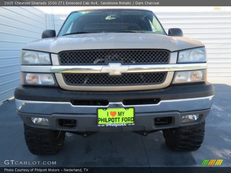 Sandstone Metallic / Dark Charcoal 2005 Chevrolet Silverado 1500 Z71 Extended Cab 4x4