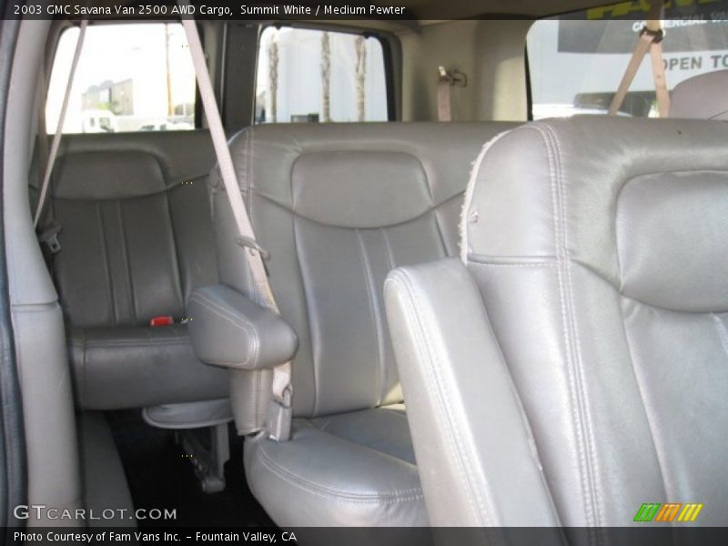 Summit White / Medium Pewter 2003 GMC Savana Van 2500 AWD Cargo