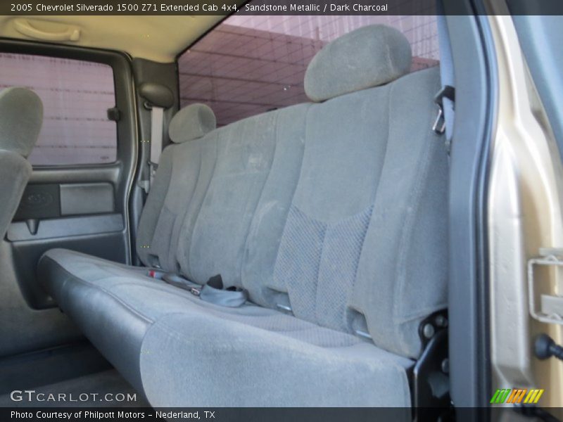 Sandstone Metallic / Dark Charcoal 2005 Chevrolet Silverado 1500 Z71 Extended Cab 4x4