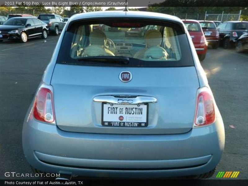 Luce Blu (Light Blue) / Grigio/Avorio (Gray/Ivory) 2013 Fiat 500 Pop