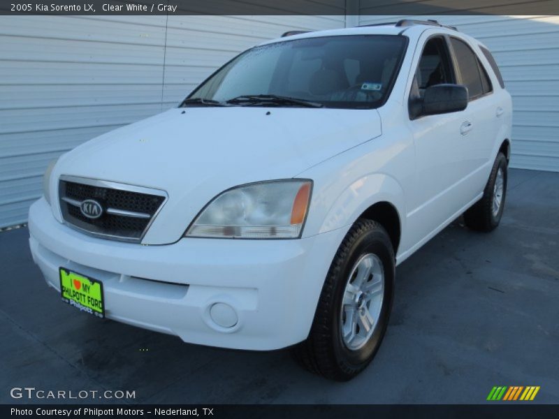 Clear White / Gray 2005 Kia Sorento LX