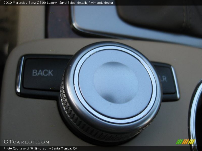 Controls of 2010 C 300 Luxury